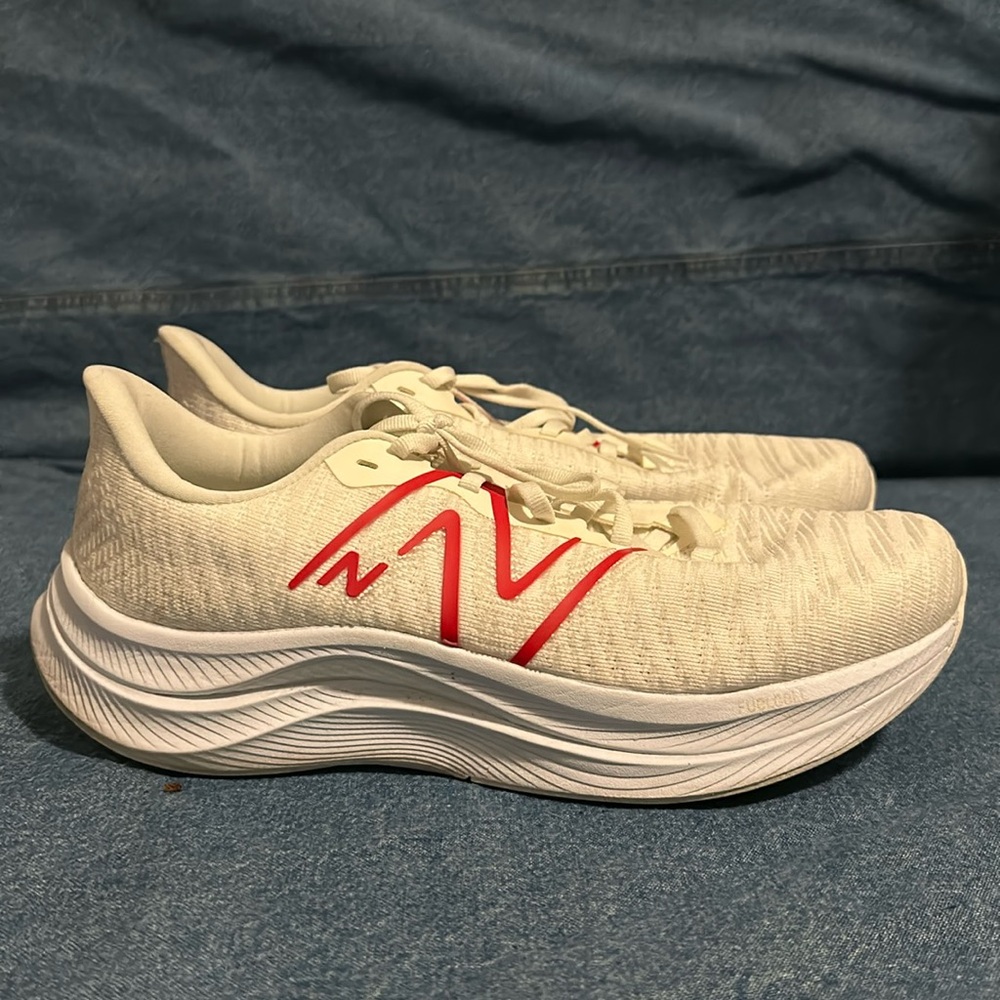 New Balance Fuel Cell Propel Sneaker Women’s Size 9.5